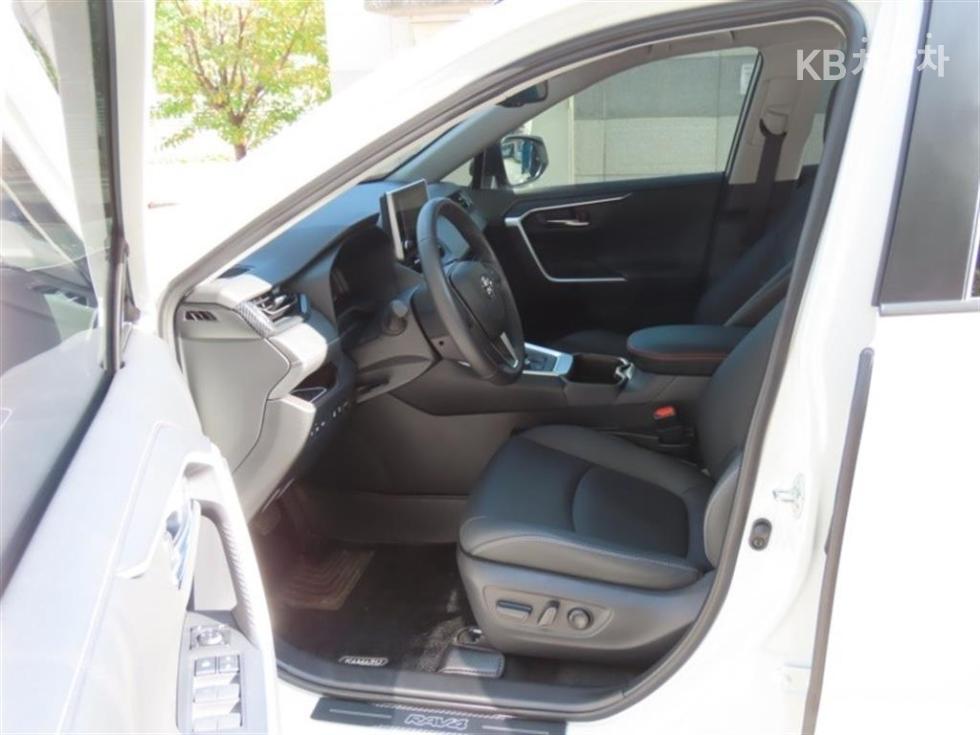 2024 - toyota rav4