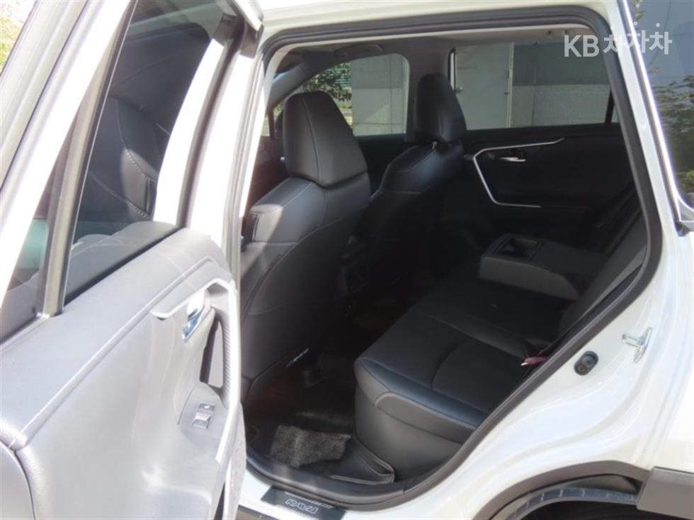 2024 - toyota rav4