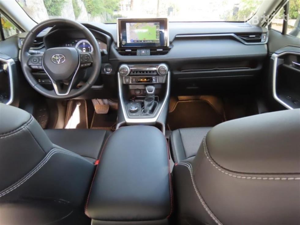 2024 - toyota rav4