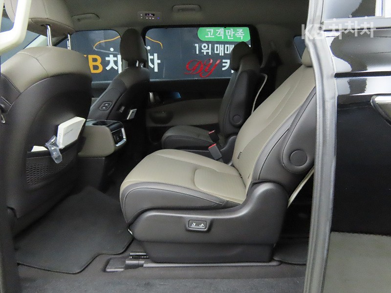 2024 - kia carnival