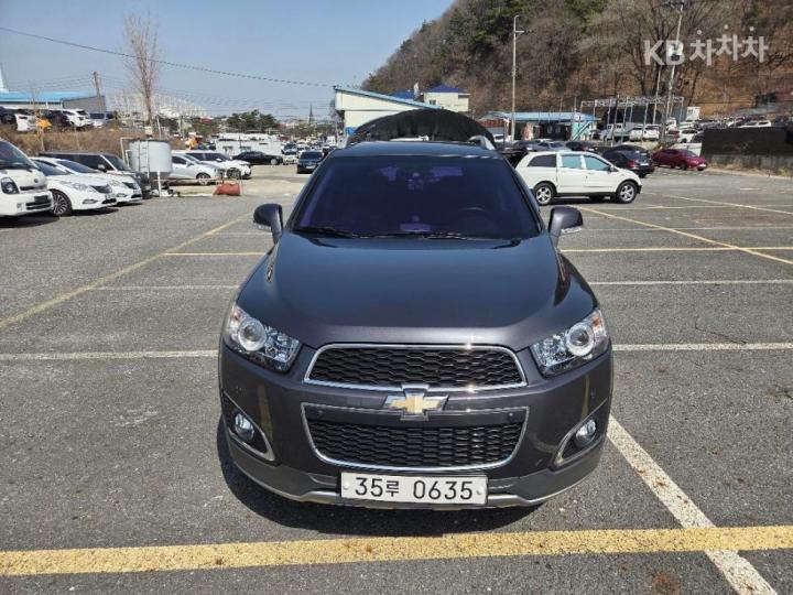 Chevrolet Captiva 2WD LT Premium 2