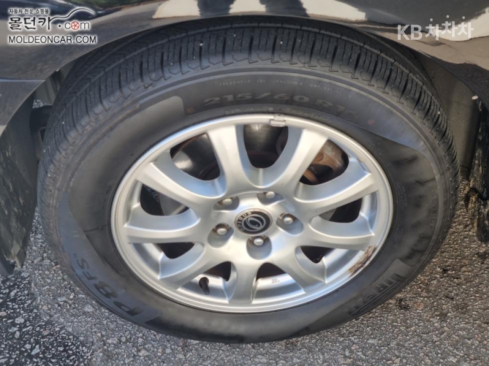 Kia Opirus — miniaturë 6