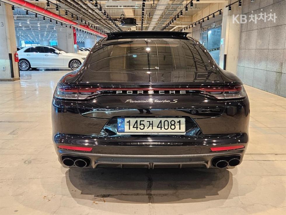 Porsche Panamera — miniaturë 3