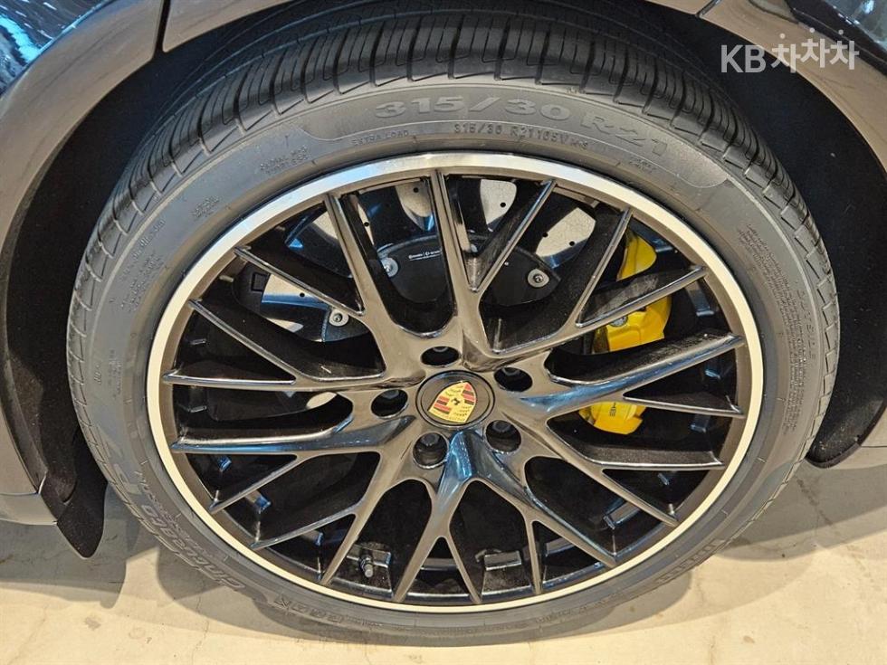 Porsche Panamera — miniaturë 7