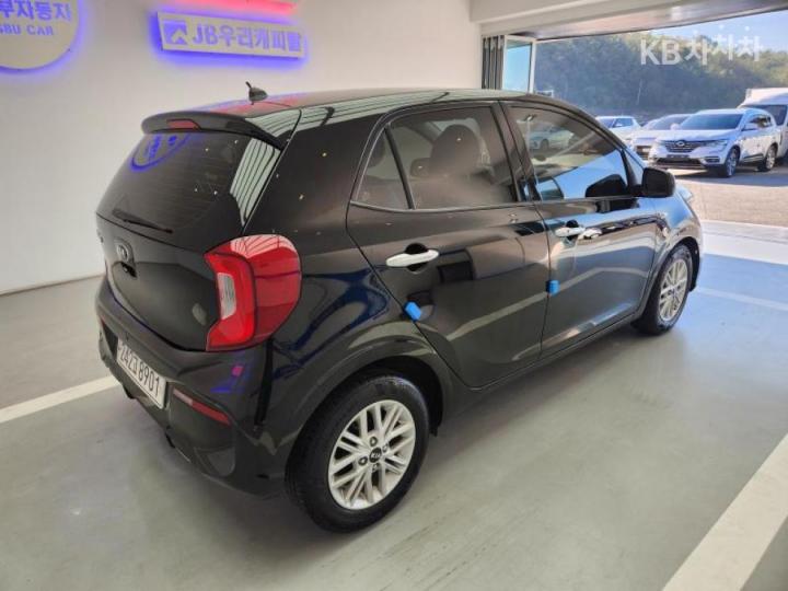 Kia Morning Urban JA 1.0 Gasoline Prestige 7