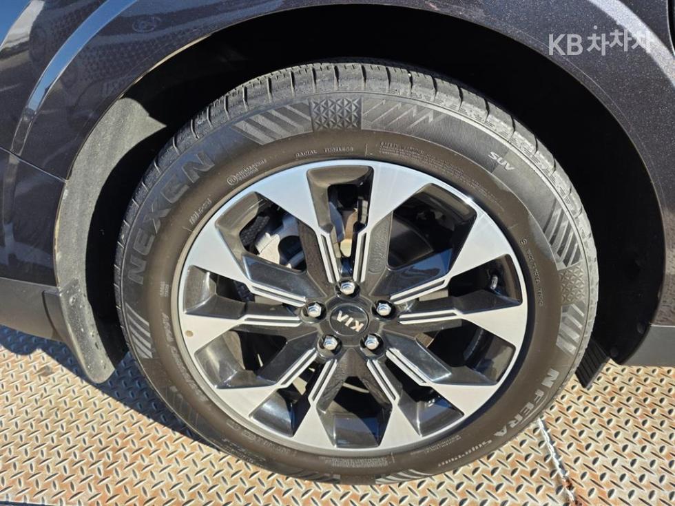2021 - kia carnival