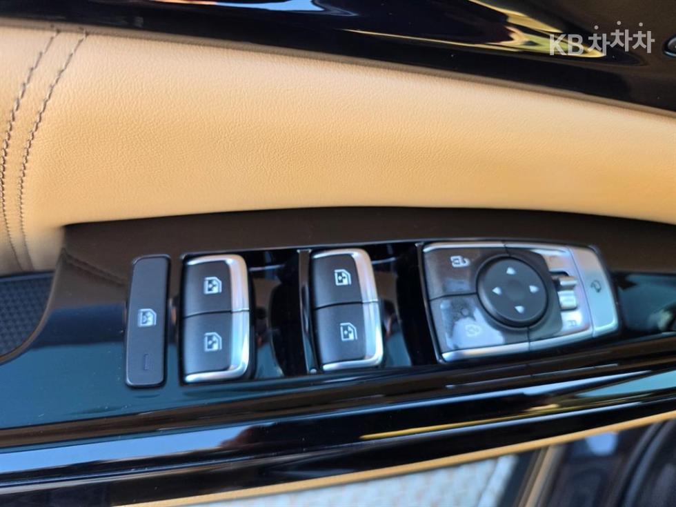 2021 - kia carnival