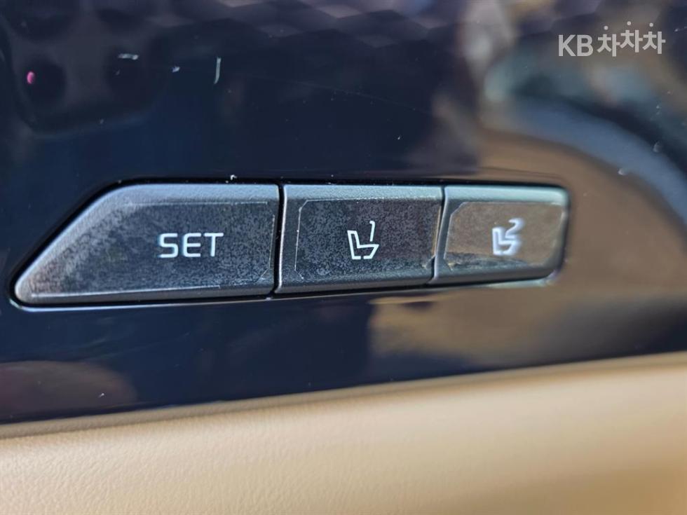 2021 - kia carnival