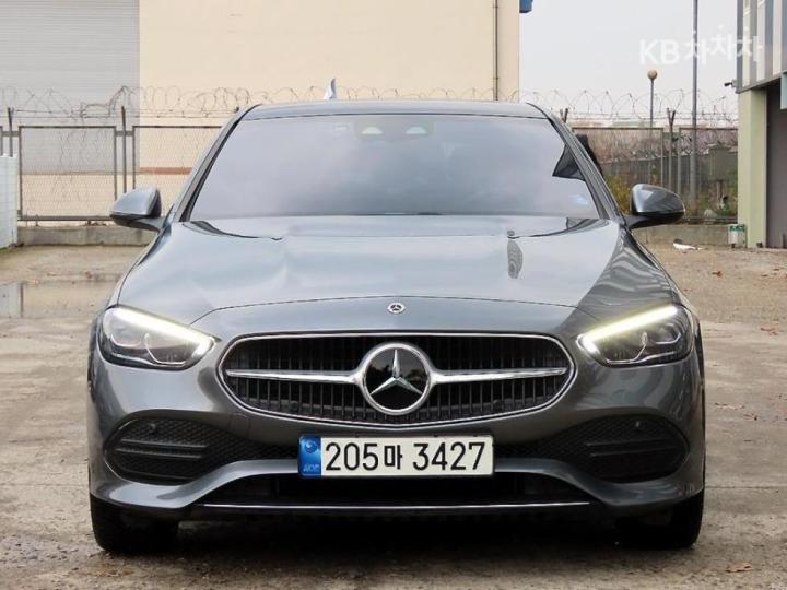 Mercedes-Benz C-Class W206 C200 4Matic Avantgarde