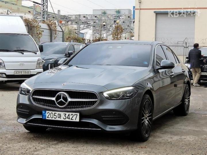 Mercedes-Benz C-Class W206 C200 4Matic Avantgarde — фото 2