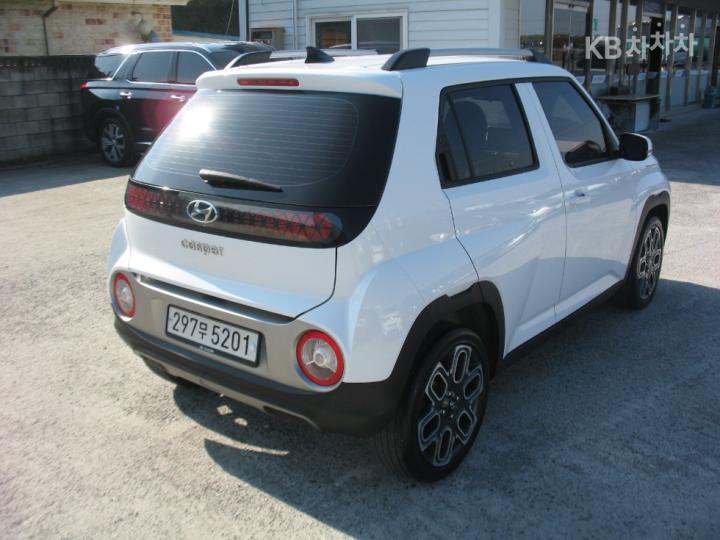 Hyundai Casper 1.0 Gasoline Inspiration 5