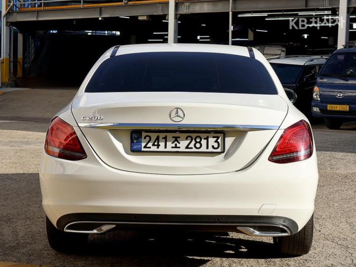 Mercedes-Benz C-Class C200 Avantgarde W205 4