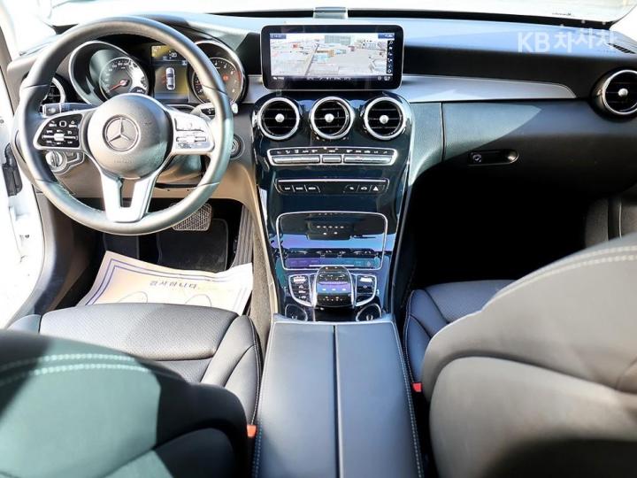 Mercedes-Benz C-Class C200 Avantgarde W205 6