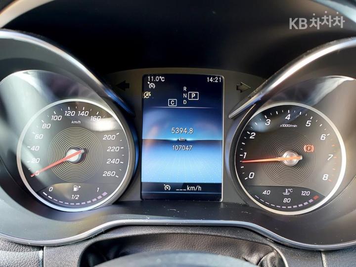 Mercedes-Benz C-Class C200 Avantgarde W205 7