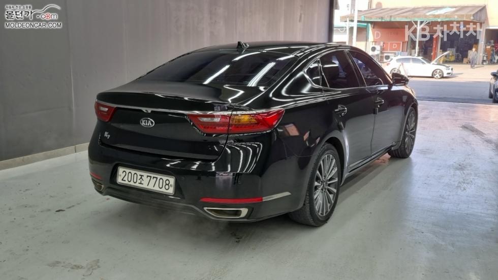 2017 - kia k7