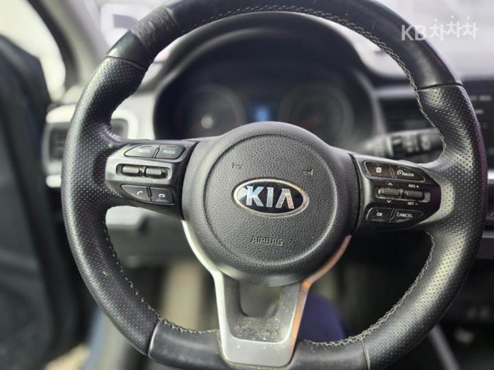 Kia Stonic Diesel 1.6 VGT Trendy 9