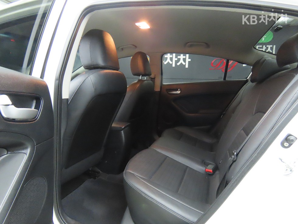 2018 - kia k3