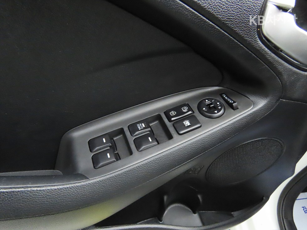 2018 - kia k3