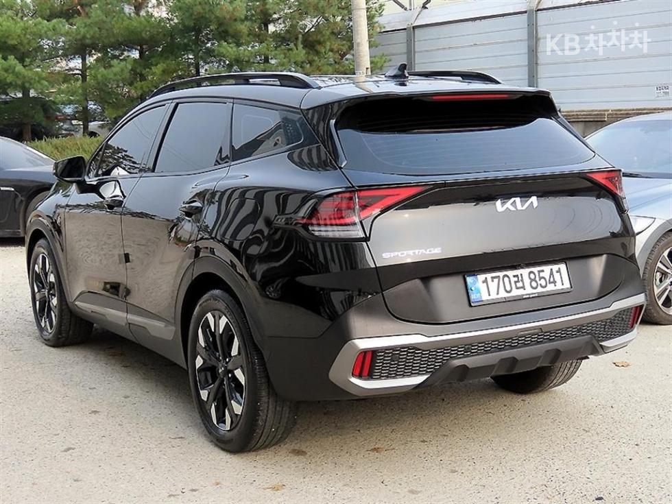 2022 - kia sportage