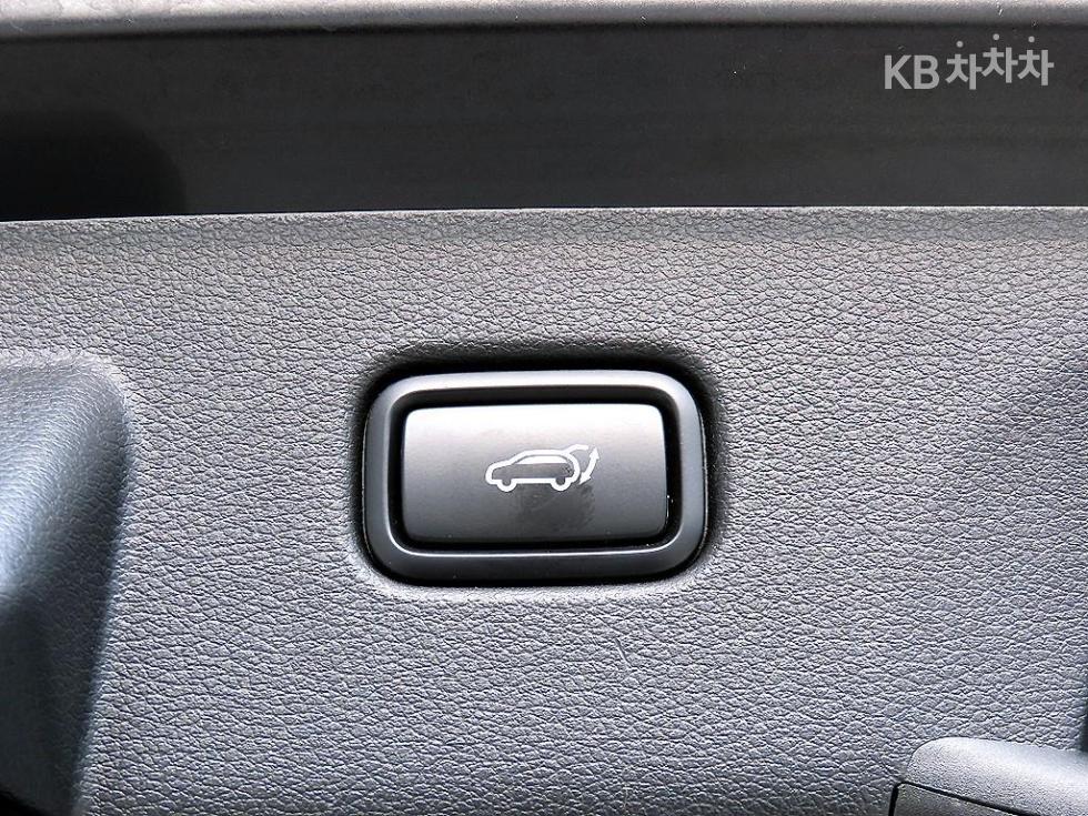 2022 - kia sportage