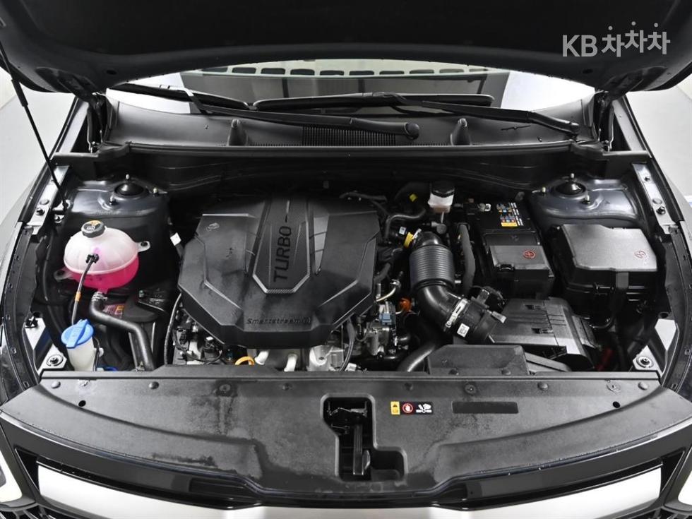 2022 - kia sportage