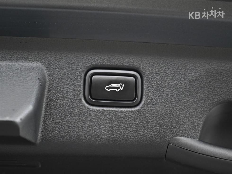 2022 - kia sportage