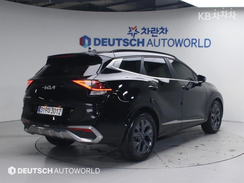 2022 - kia sportage