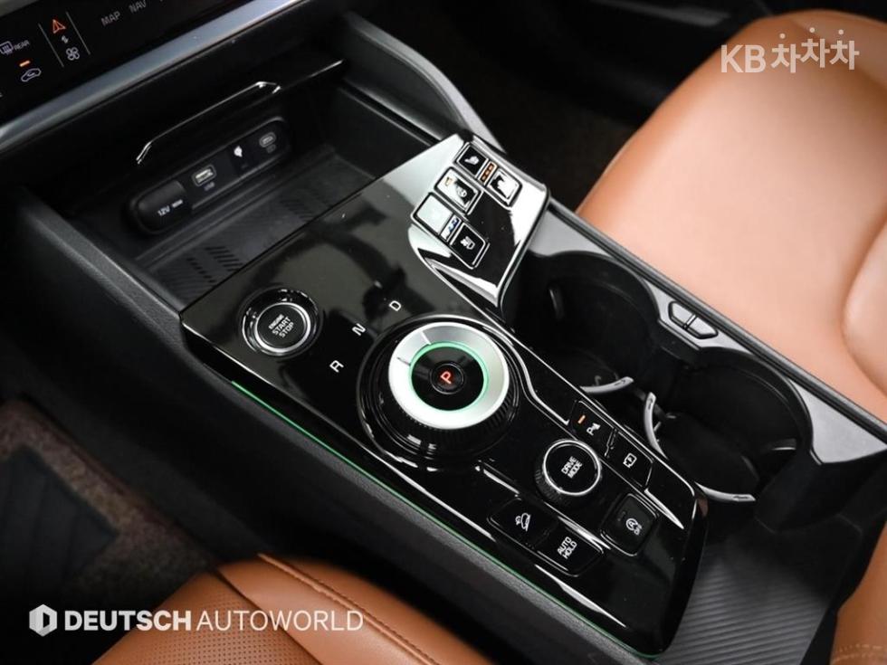 2022 - kia sportage