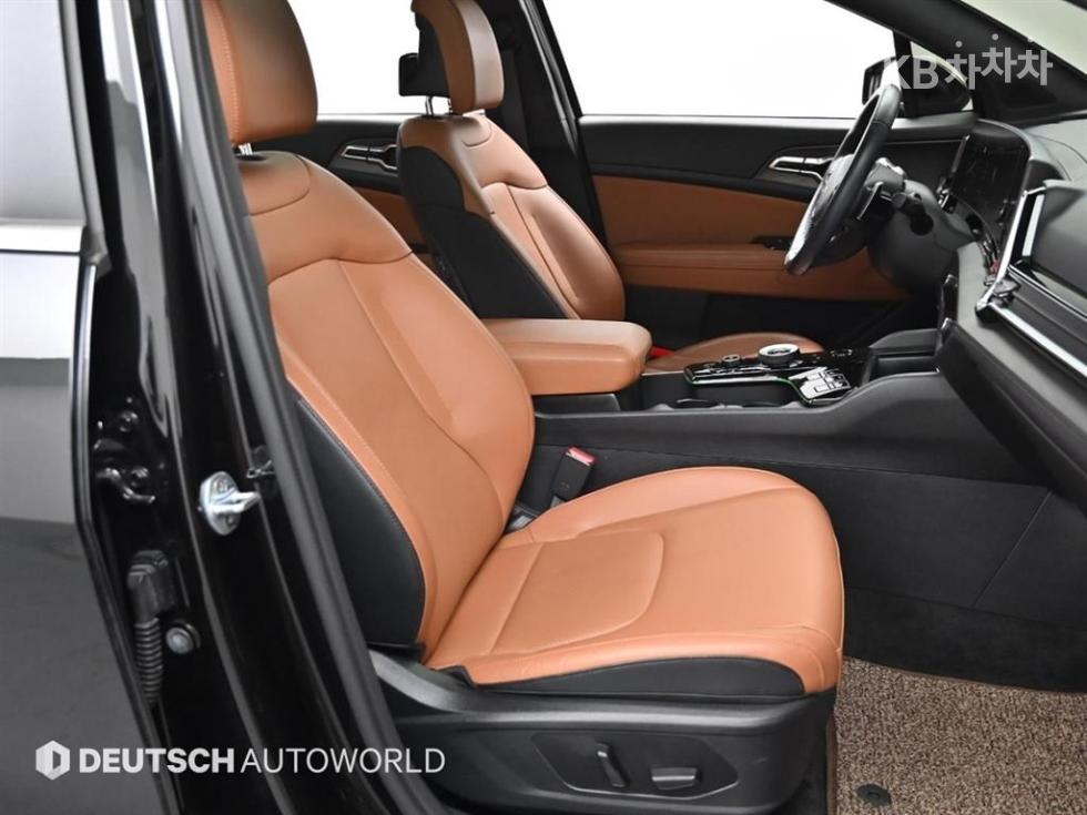2022 - kia sportage