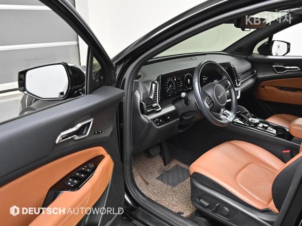 2022 - kia sportage