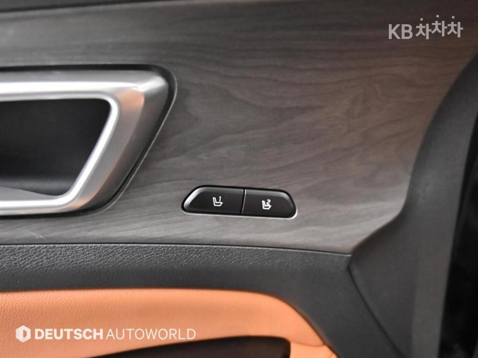 2022 - kia sportage