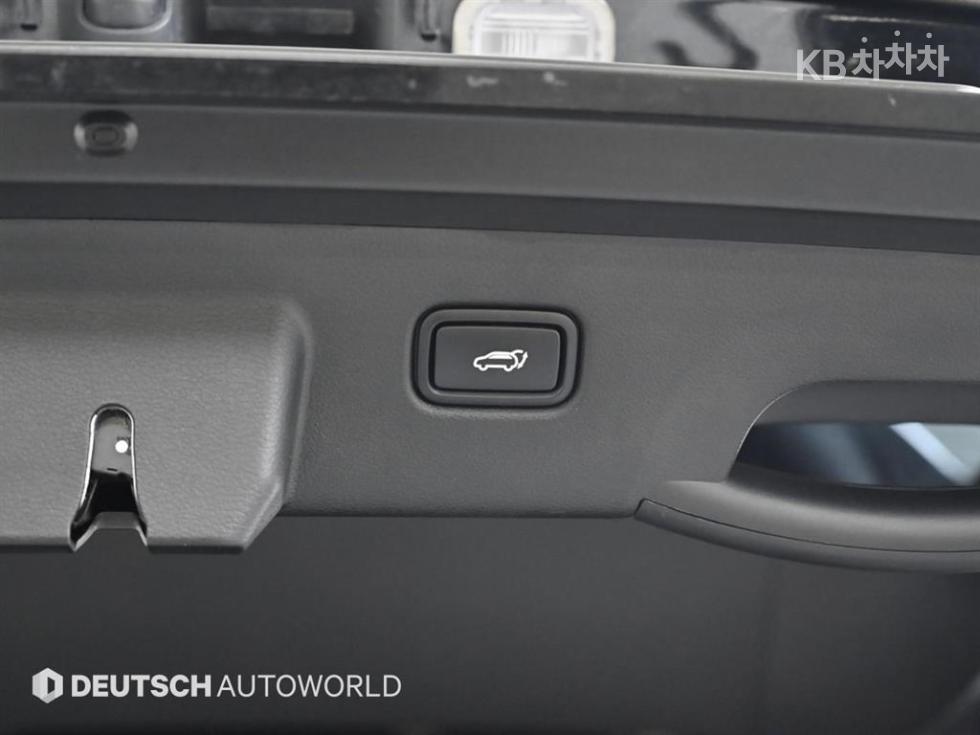 2022 - kia sportage