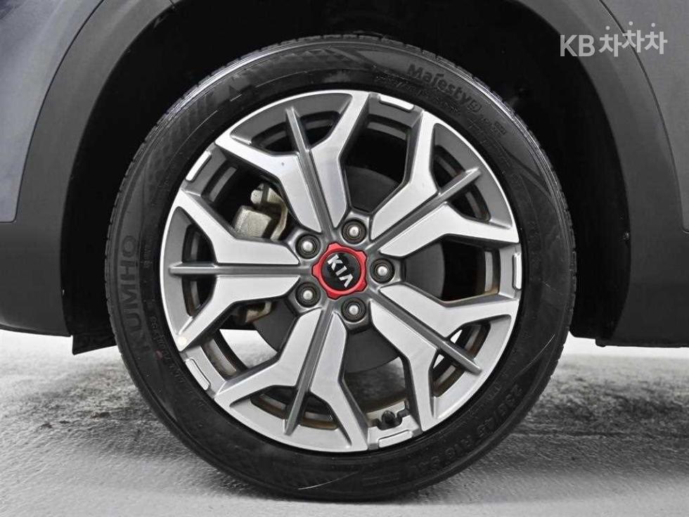 Kia Seltos — miniaturë 5