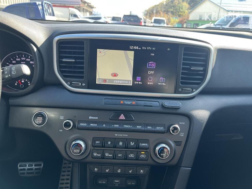 2020 - kia sportage