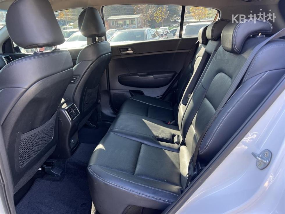 2020 - kia sportage
