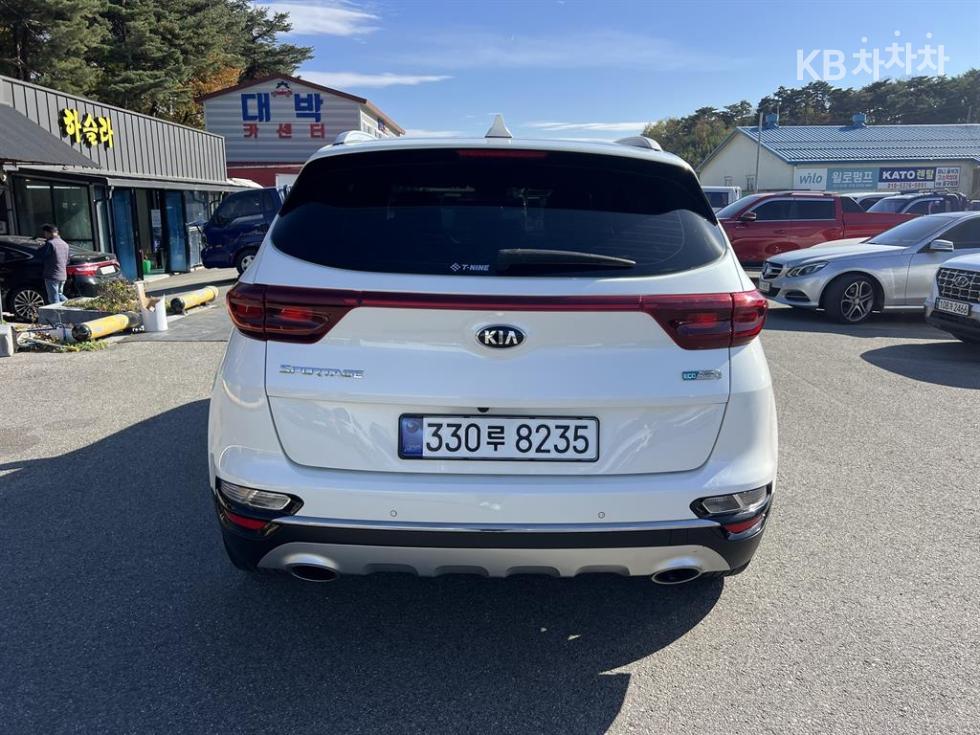 2020 - kia sportage