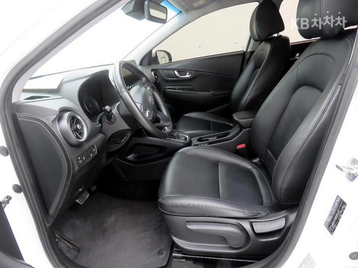Hyundai Kona Hybrid 1.6 HEV Modern 7