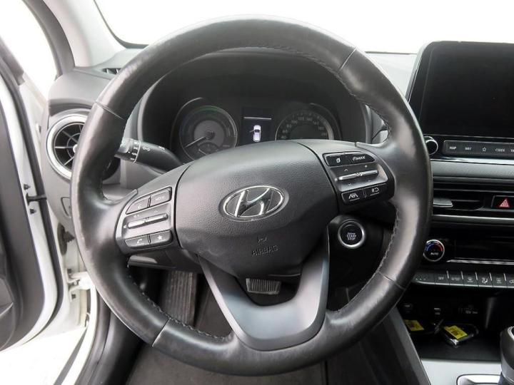 Hyundai Kona Hybrid 1.6 HEV Modern 10