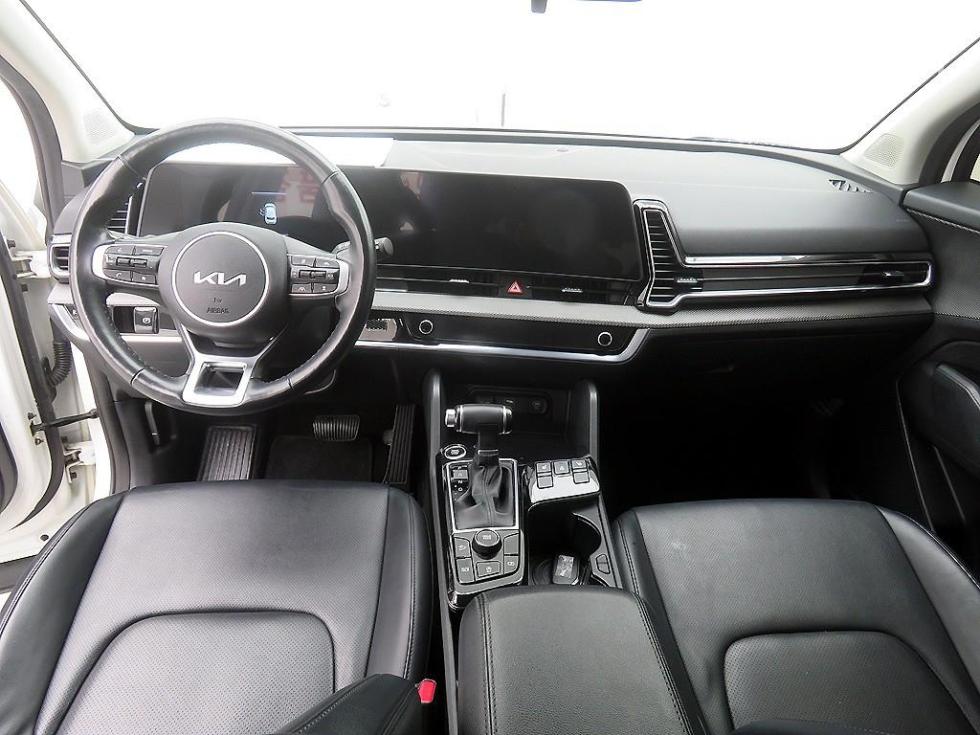 2022 - kia sportage