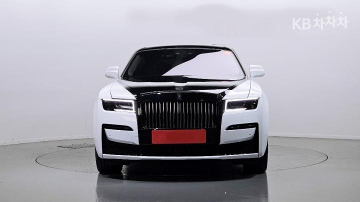 Rolls Royce Ghost 6.75 V12 Black Badge