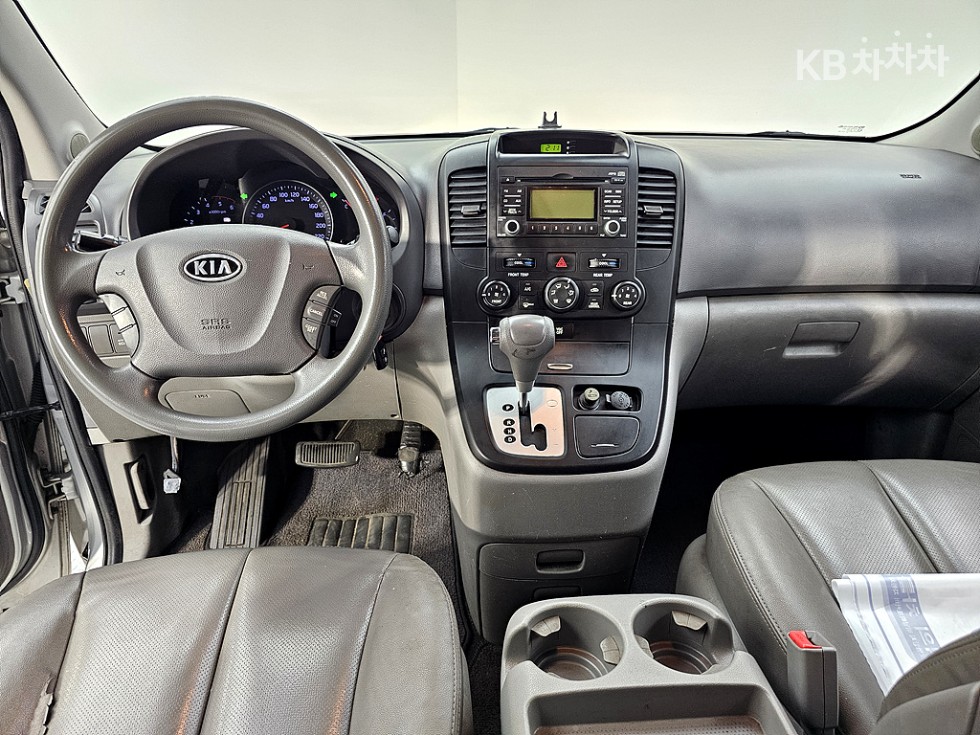 2012 - kia carnival