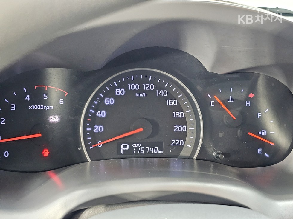 2012 - kia carnival