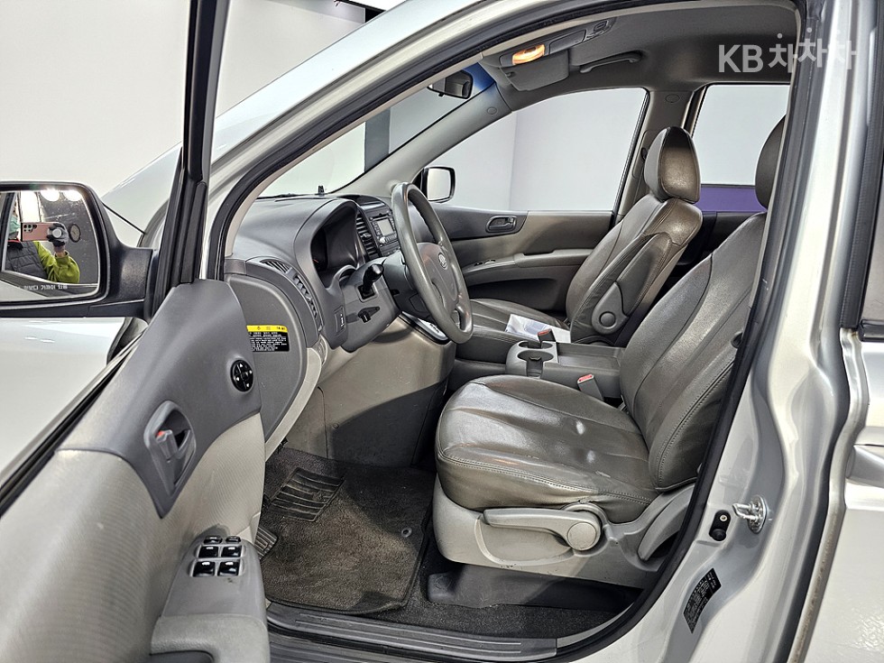 2012 - kia carnival