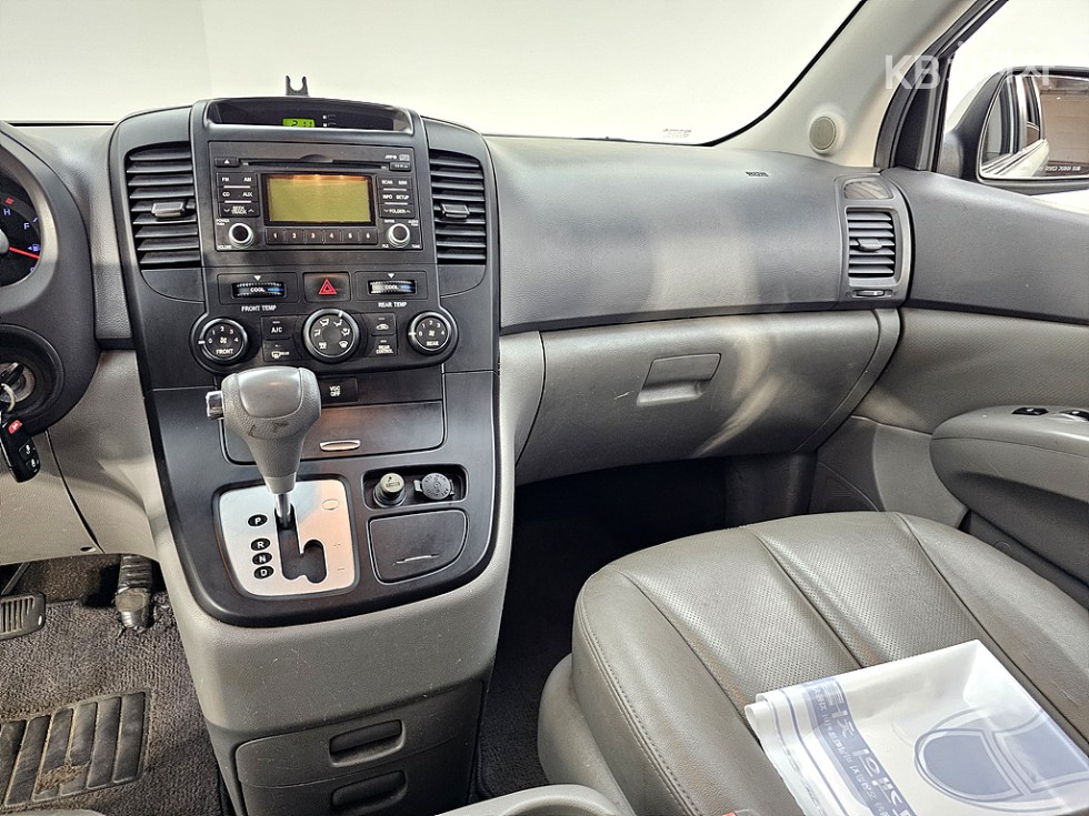2012 - kia carnival