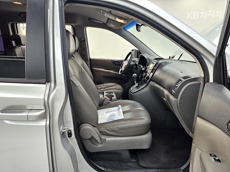 2012 - kia carnival