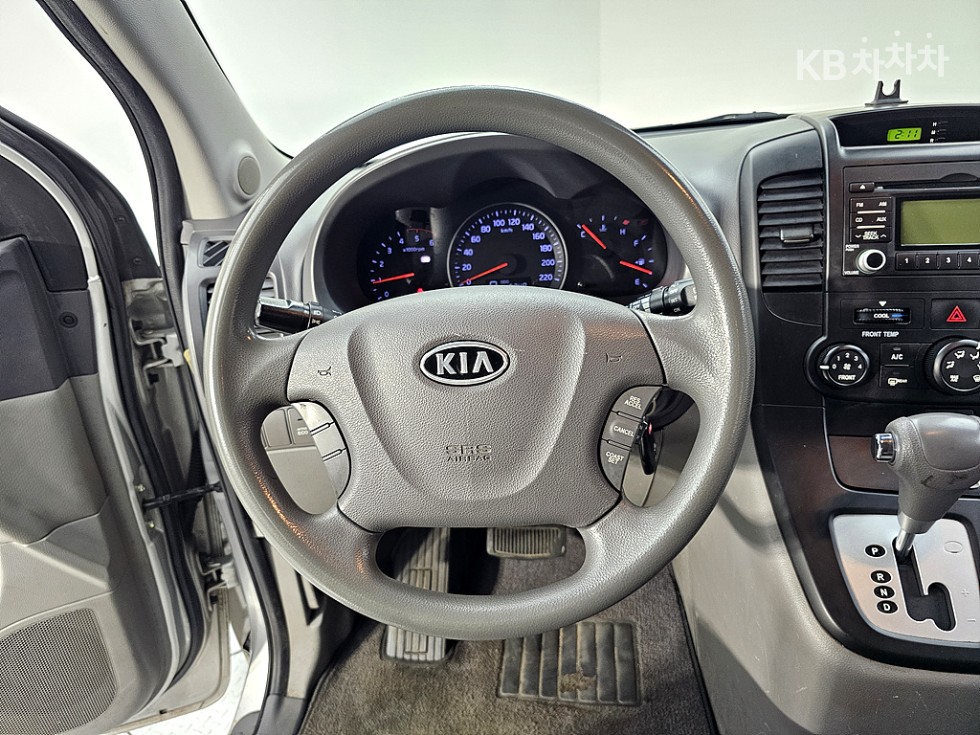 2012 - kia carnival