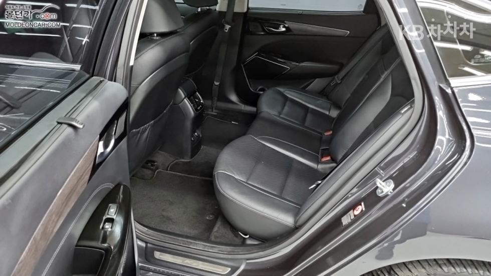 2020 - kia k7