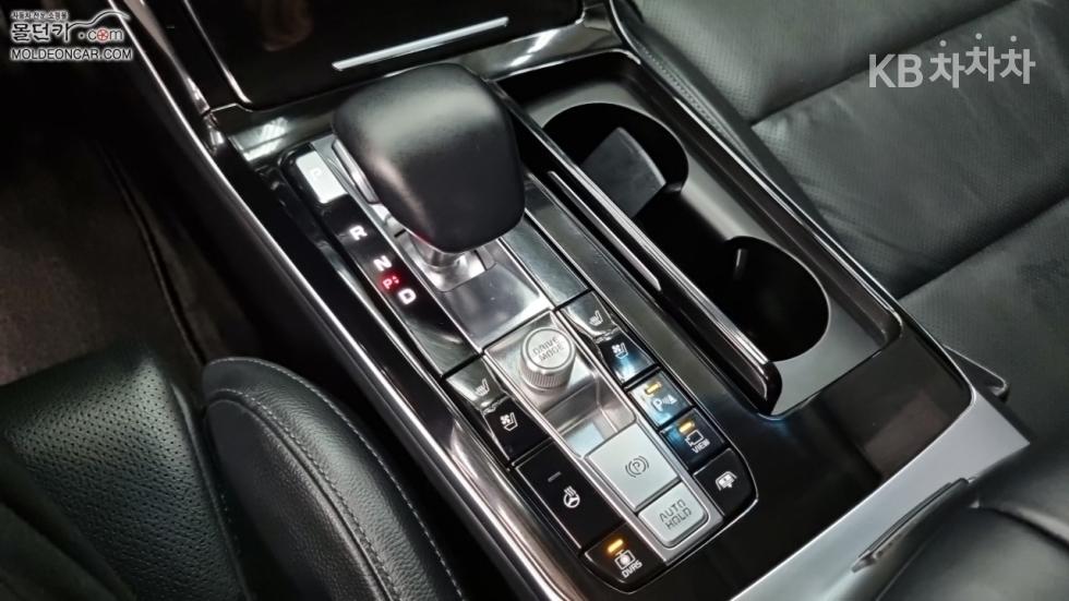 2020 - kia k7