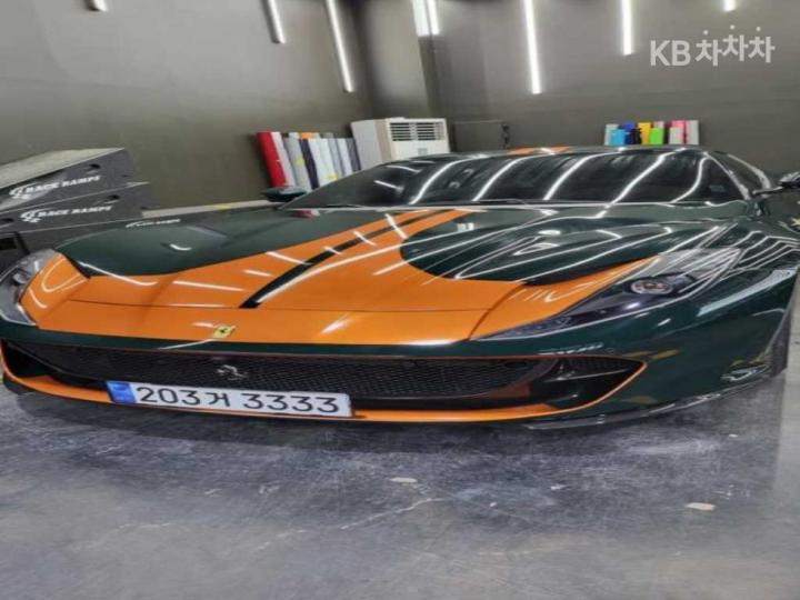 Ferrari 812 6.5 V12 - фото 3