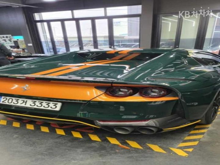 Ferrari 812 6.5 V12 - фото 4